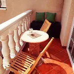 Διαμέρισμα Maxo House *